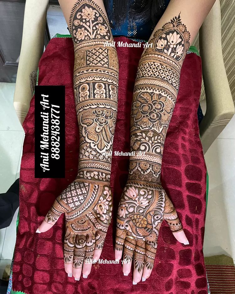 Henna designer in North Delhi